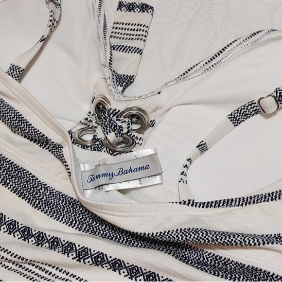 Lot of 4 Swim Tops - Kona Sol, Tommy Bahama, Merona, Mossimo Women's Swim Bundle - Picture 8 of 10